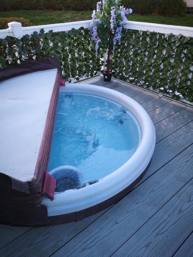 Hot Tub Hols 61 Kingfisher Court Hotel Tattershall Zewnętrze zdjęcie